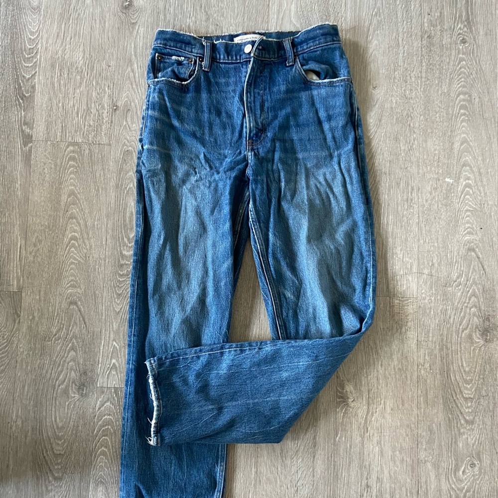 ABERCROMBIE&FITCH 90s straight ultra high rise jeans in the dark wash